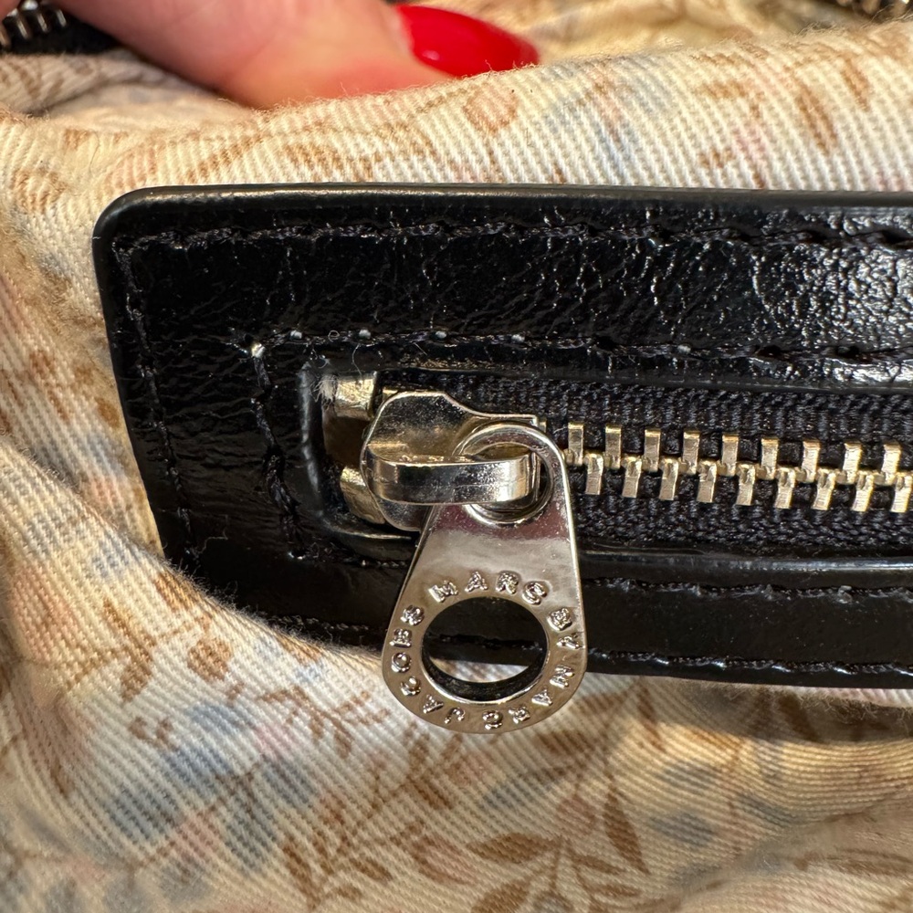 Marc by Marc Jacobs Chic Black Leather Shoulder Bag PRICE FIRM - Picture 5 of 10